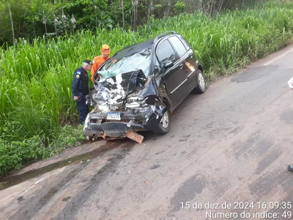 Vídeo Acidente Fatal na BR-435: Motorista Morre em Grave Colisão com Carreta