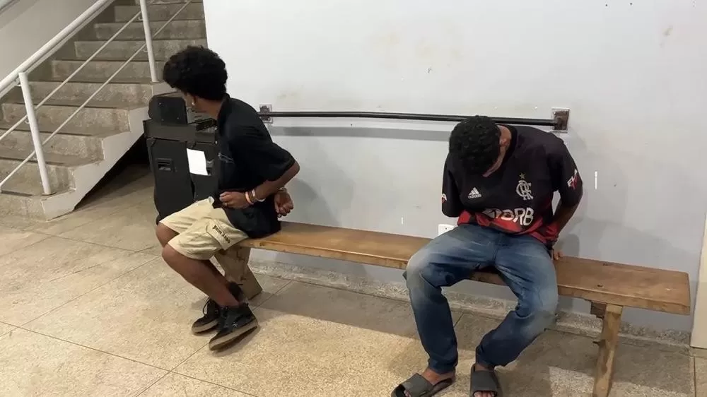 Policial de Folga Impede Fuga de Suspeitos de Furto em Ji-Paraná na Rua T-24