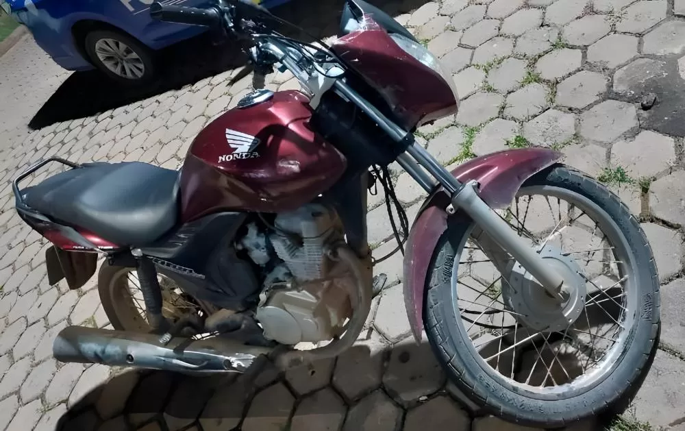 Motocicleta com Restrição de Furto é Recuperada em Ji-Paraná pela PM Durante Patrulhamento de Rotina