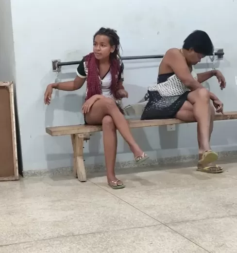 Polícia Militar de Ji-Paraná Detém Duas Mulheres por Tráfico de Drogas no Bairro Primavera