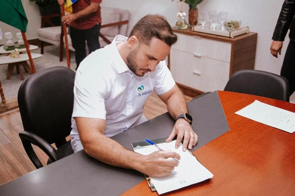 Prefeito de Ji-Paraná Assume Presidência da Junta Militar em Cerimônia Oficial