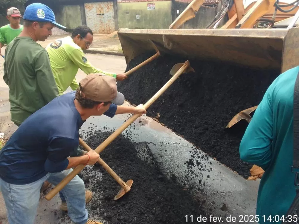 Operação Tapa-Buracos Segue Durante Período Chuvoso em Ji-Paraná
