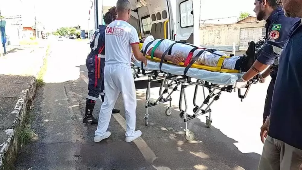 Pedreiro Fica Gravemente Ferido em Queda de Moto na K-05 em Ji-Paraná
