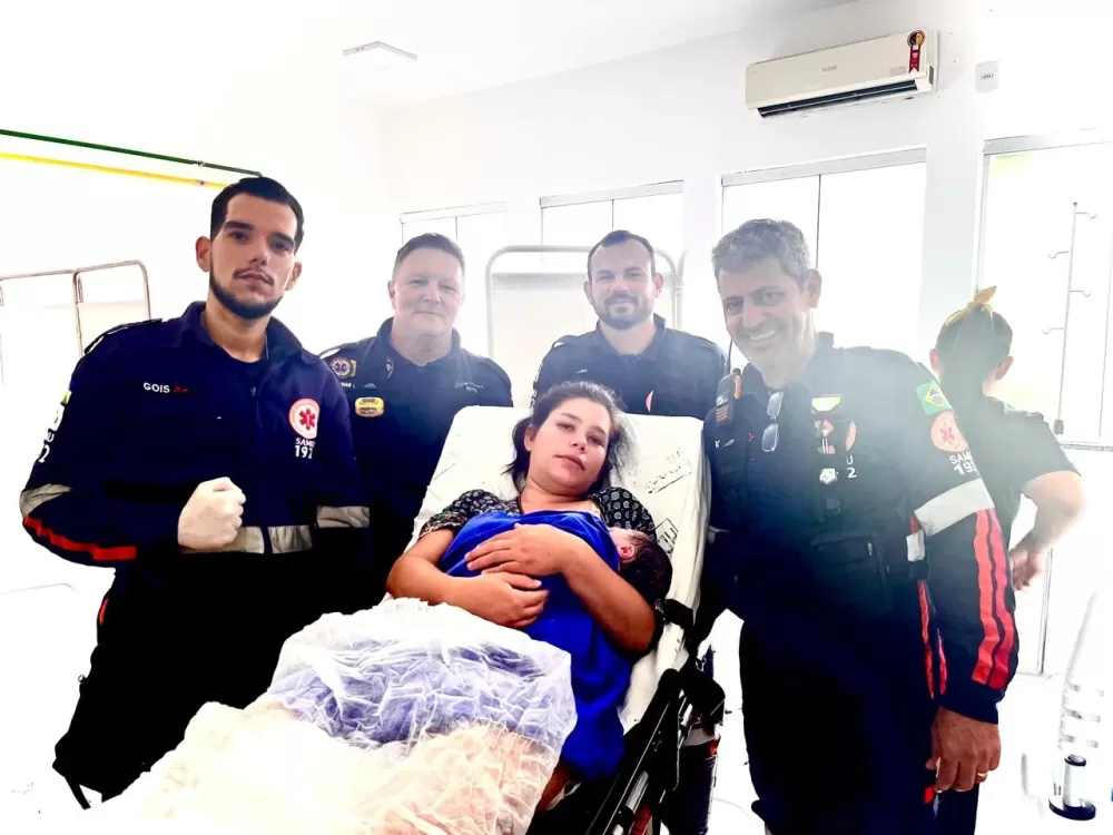 Bebê nasce durante transporte do SAMU em Ji-Paraná na Rua T-15 com K1