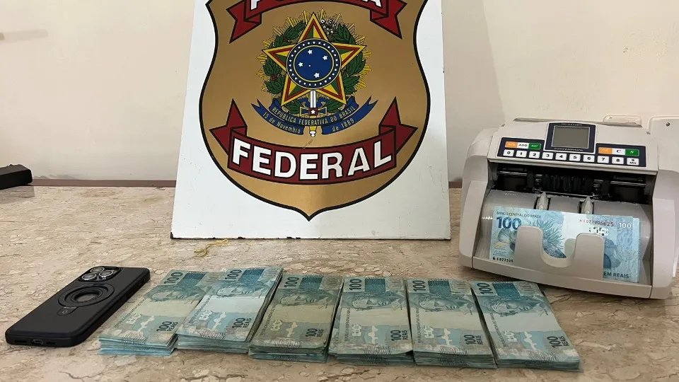 PF e PM/RO prendem candidato em flagrante com R$ 30 mil não declarados em Nova Mamoré