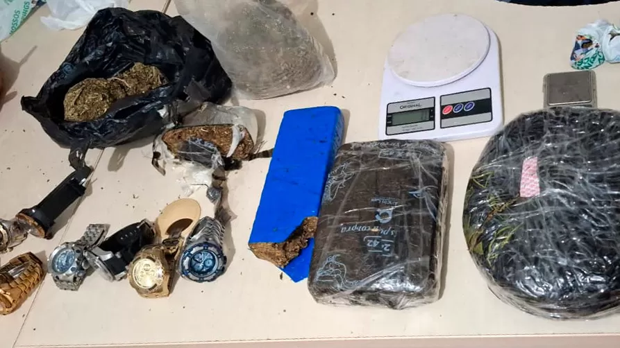 Casal é preso por tráfico de drogas em Ji-Paraná após abordagem policial com grande quantidade de entorpecentes 