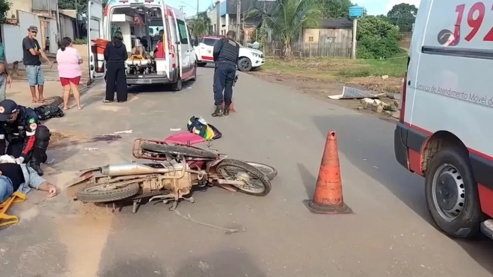 Acidente Grave Entre Motociclista e Ciclista Deixa Duas Vítimas Gravemente Feridas em Ji-Paraná
