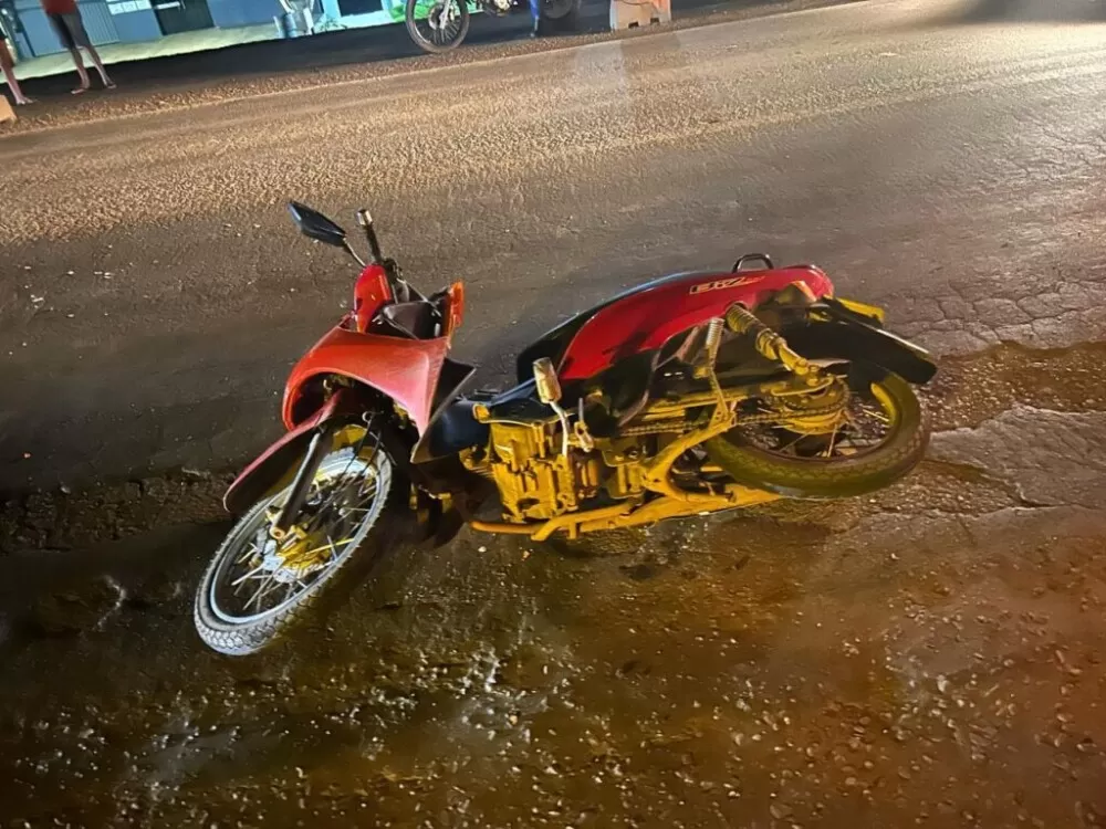 Grave Acidente entre Motocicleta e Automóvel na BR-364 Deixa Motociclista Gravemente Ferido