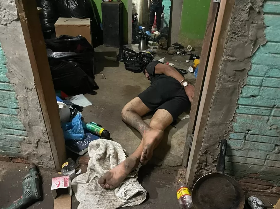 Inferninho da K-5 vira cena de prisão: Polícia Militar de Ji-Paraná estoura Ponto de Drogas com Maquininha de Cartão