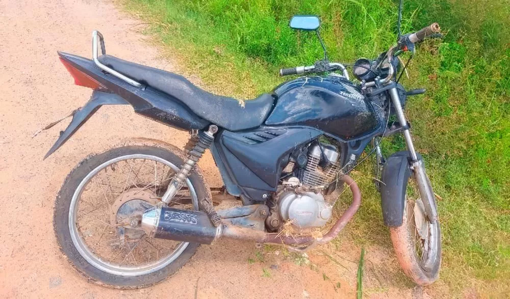 Motocicleta furtada no Acre é recuperada pela Polícia Militar de Ji-Paraná após abordagem