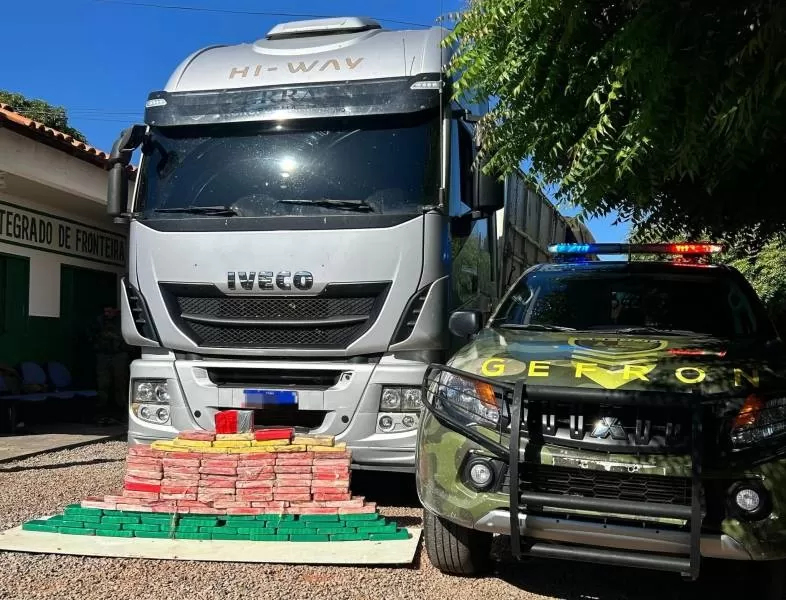 Caminhoneiro de Rondônia é Preso pela PRF em MT com 105 kg de Pasta Base de Cocaína