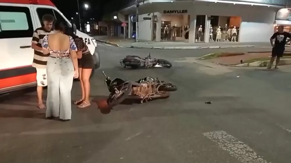 Grave Acidente Entre Motos Deixa Feridos na Avenida Cloves Arraes, em Ji-Paraná
