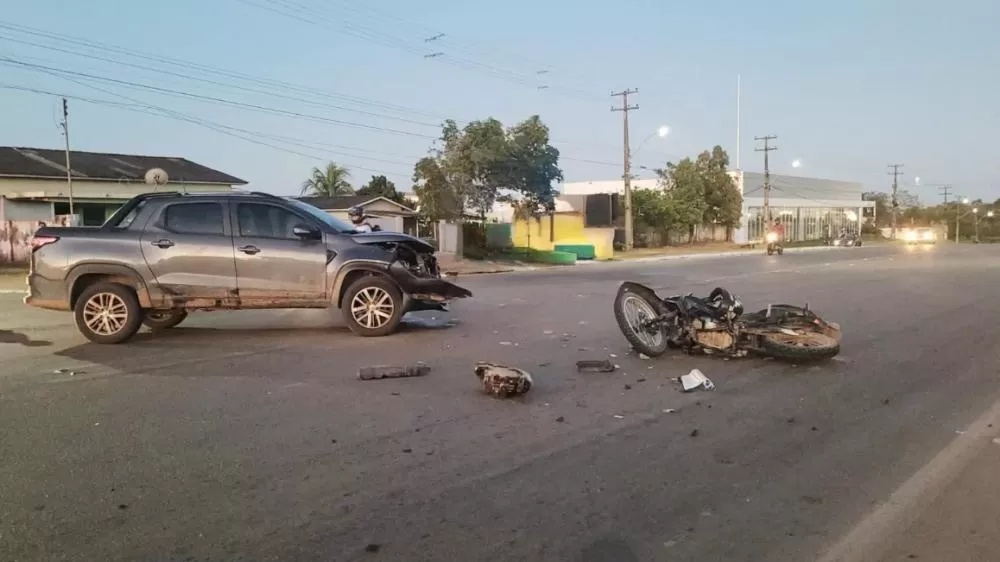 Motociclista Fica Ferido em Grave Acidente com Carro na BR-364 Ji-Paraná