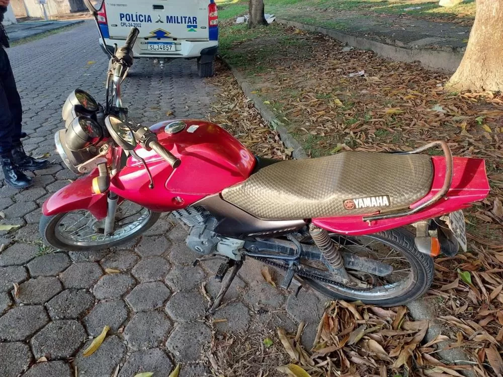 Polícia Militar de Ji-Paraná Localiza Motocicleta Furtada no Bairro BNH