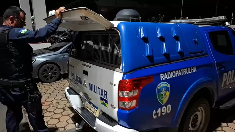 Homem Agride Namorada com Tapa em Ji-Paraná Após Desconfiança com Celular