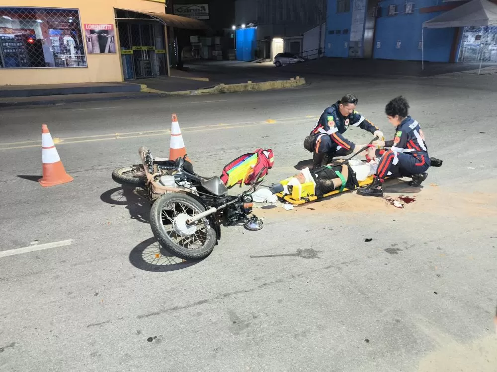 Vídeo: Acidente Grave em “Disputa de Racha” em Ji-Paraná Envolve Dois Motociclistas e Um Carro; Um Ferido e Outro Foge do Local