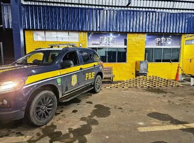 PRF em Ação: Caminhoneiro é Preso em Flagrante com Mais de 1 Tonelada de Drogas na BR 364