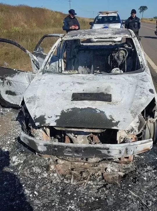 Incêndio em Veículo Oficial Durante Transporte de Pacientes na BR-429 em Rondônia