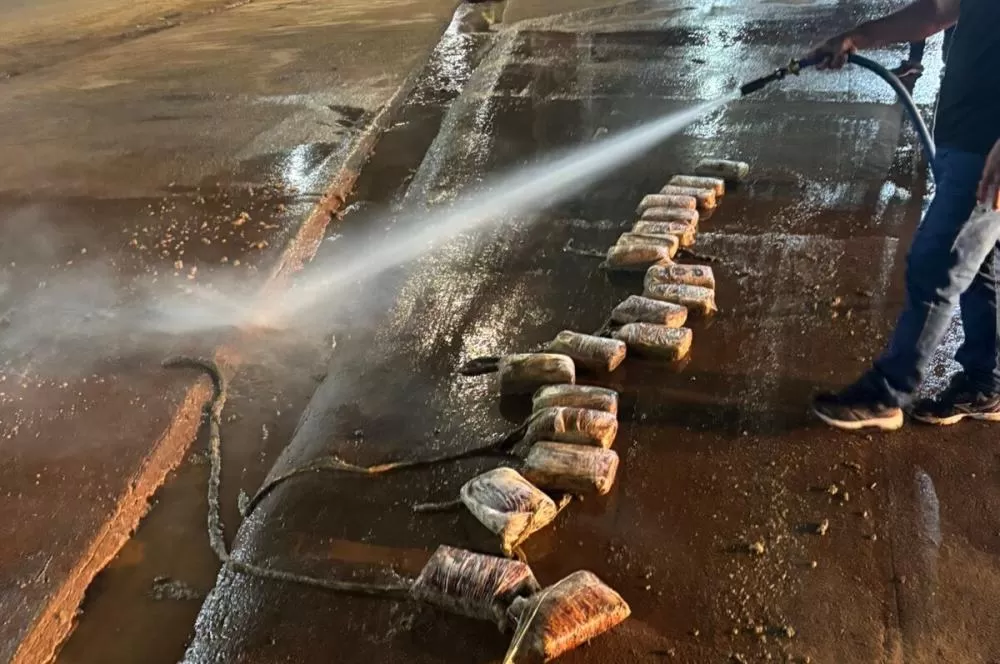 Polícia Civil Descobre 20 Pacotes de Maconha Escondidos em Tambor com Graxa em Transportadora – Folha de Ji-Paraná