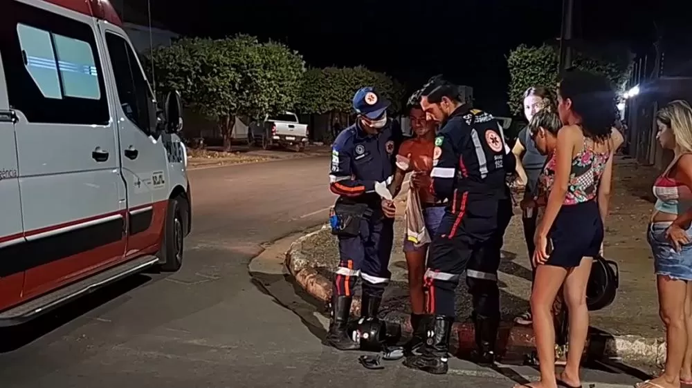 Ji-Paraná: Mãe e Filho São Atropelados por Carro em Alta Velocidade na Av. T-20 e Motorista Foge sem Prestar Socorro