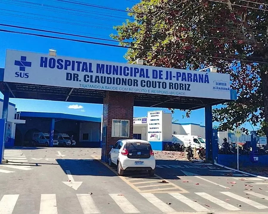  Grave acidente em Ji-Paraná: Motociclista perde a Consciência Imediatamente após Colisão com carro na Av. Marechal Rondon no Bairro 2 de Abril