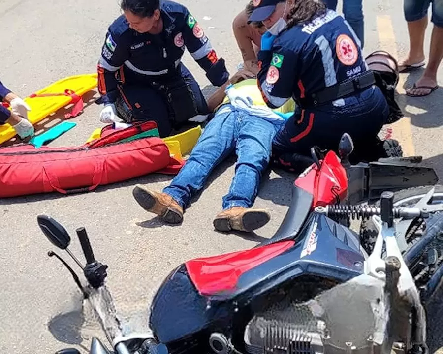 Grave Acidente Entre Motos em Ji-Paraná Deixa Dois Feridos com Fraturas e Rosto Desfigurado – Veja os Detalhes!