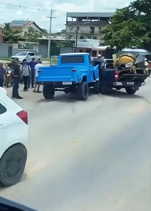 Em Ji-Paraná Acidente Violento registrado em vídeo na BR-364 deixa Rastro de Destruição próximo à entrada do Bairro Santiago