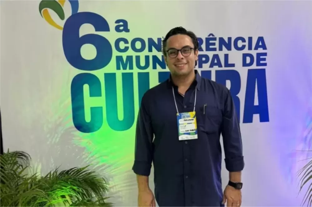 Escritor e pesquisador Fernando Von Noble recebe Moção de Aplausos na Câmara Municipal de Ji-Paraná