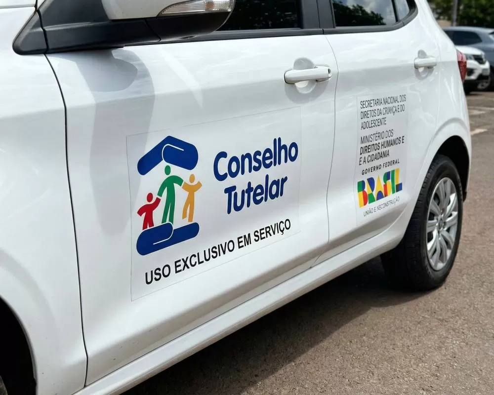 Pai é preso após espancar filho de 8 anos no bairro Cafezinho, em Ji-Paraná — Criança fugiu com ferimentos graves