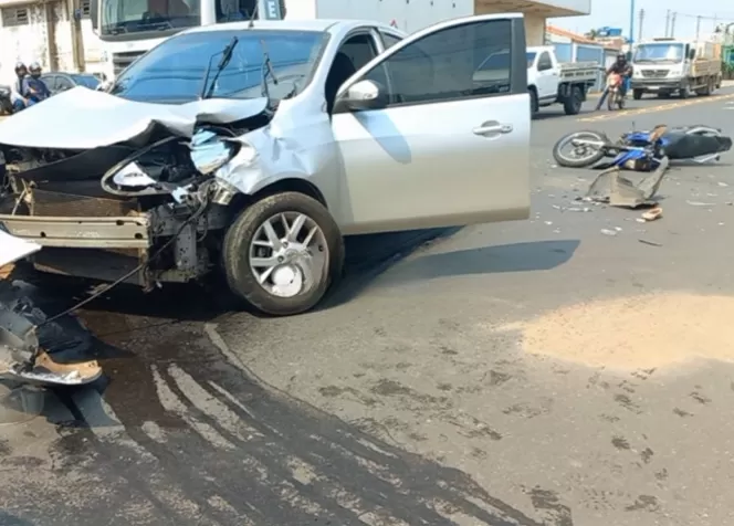 Colisão entre Carro e Moto em Ji-Paraná deixa Mulher em Estado Gravíssimo