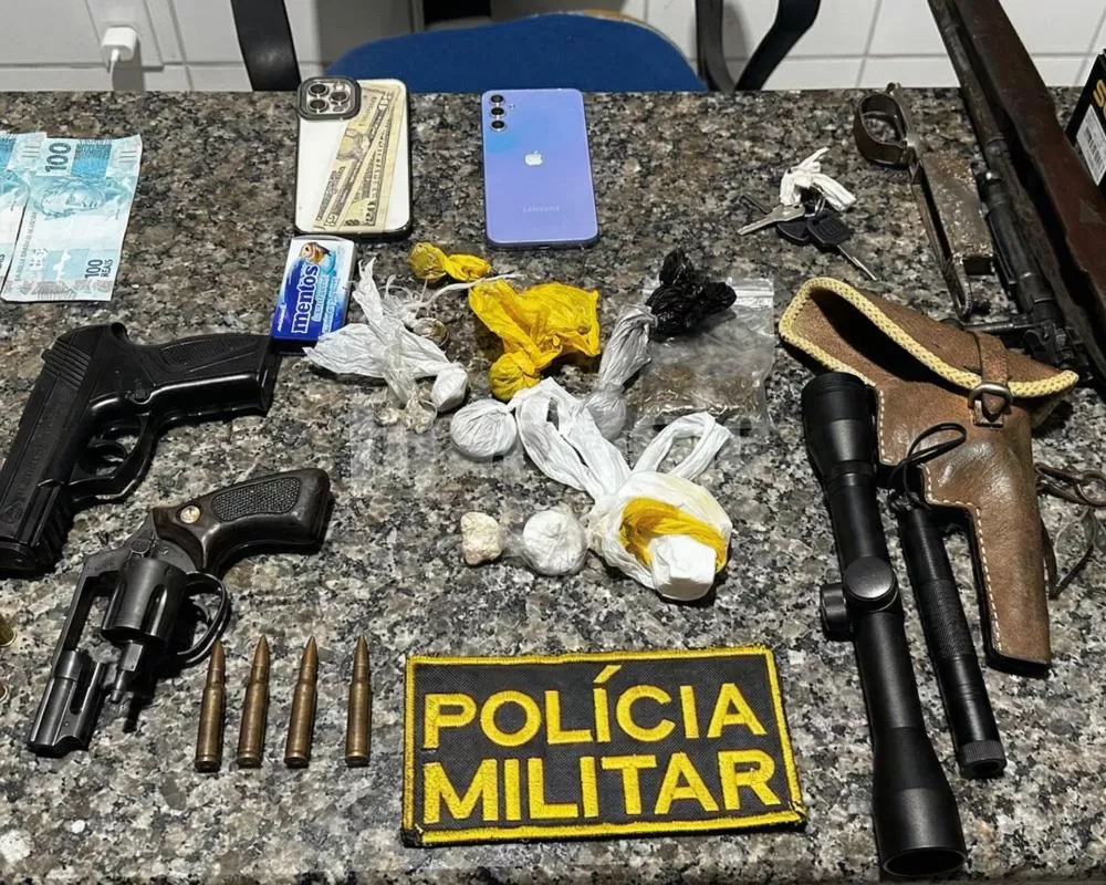Ji-Paraná: Fuzil 7.62, arsenal e drogas são apreendidos após furto de motocicleta descoberta de possível ponto de tráfico