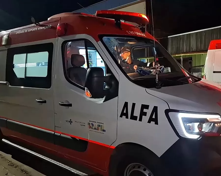 Homem persegue ex-companheira na R. T-23, em Ji-Paraná e acaba golpeado pelo filho dela com corte profundo na cabeça