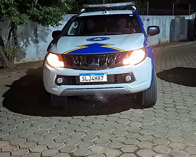 Homem assedia jovem “forçando um abraço” dentro de supermercado, invade espaço de trabalho e foge antes da Polícia em Ji-Paraná