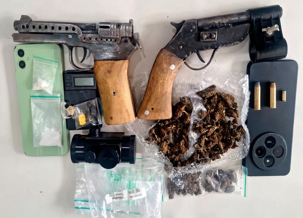 Ação da Polícia Militar termina com apreensão de drogas, armas e munições no bairro Jardim Aeroporto