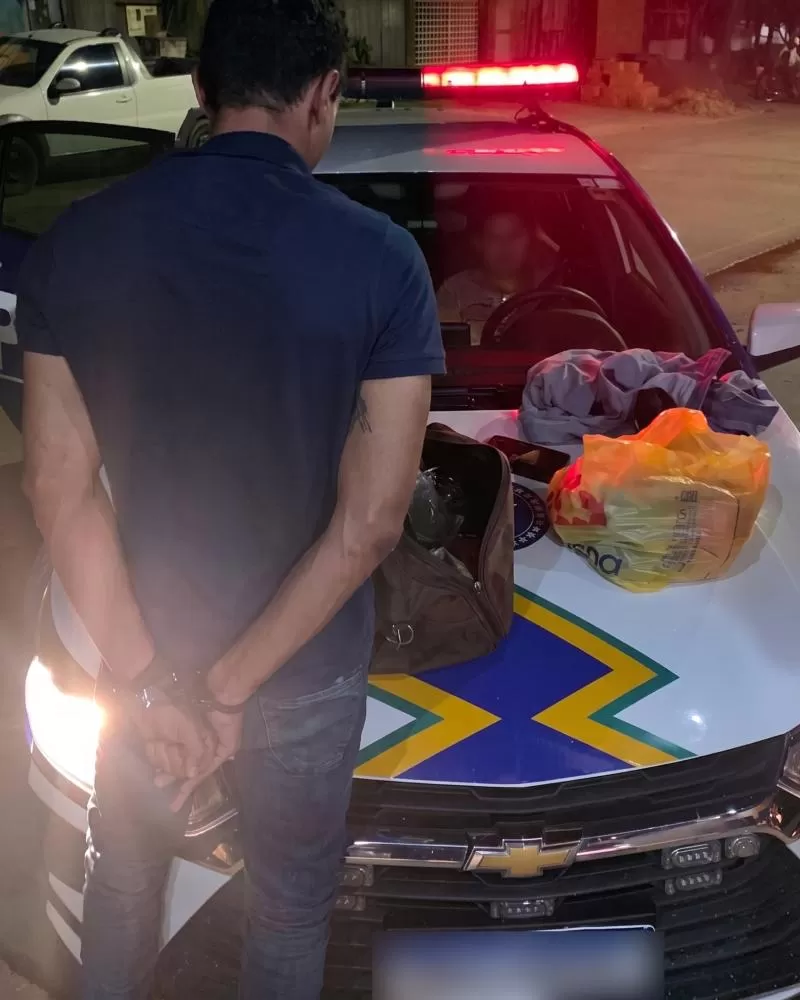  Wesley Pereira acaba preso na R. dos Mineiros após perseguição com joias, celulares e dinheiro furtados em Ji-Paraná 