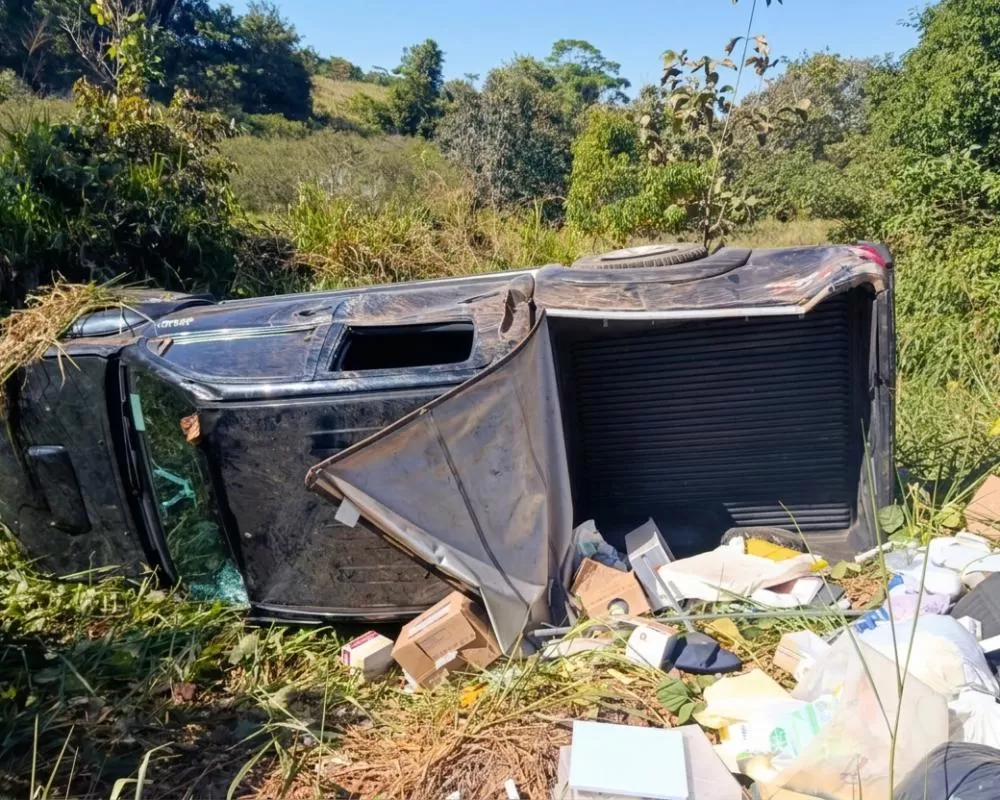 Ji-Paraná: Castramóvel da Dra. Rosana sofre grave acidente durante retorno de missão