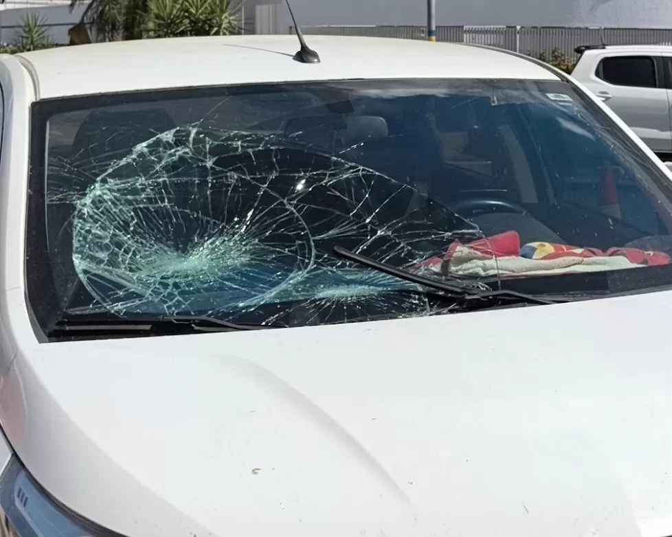 Acidente em Ji-Paraná deixa ciclista idoso ferido após colisão com um Chevrolet Cobalt na Avenida Aracaju com a T-20 