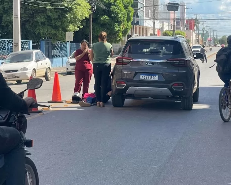 Condutor de uma Honda Biz foge sem prestar socorro após a colisão na Av. Maringá em Ji-Paraná