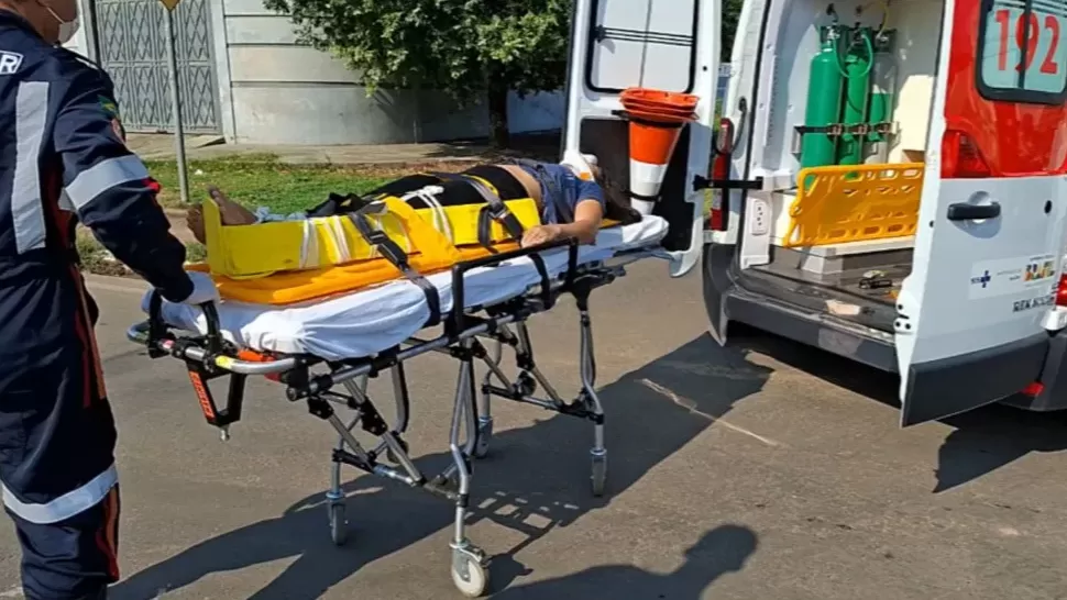 Em Ji-Paraná Grave Acidente Envolve Motociclista e Veículo no Cruzamento da Avenida Curitiba com a Rua T-23