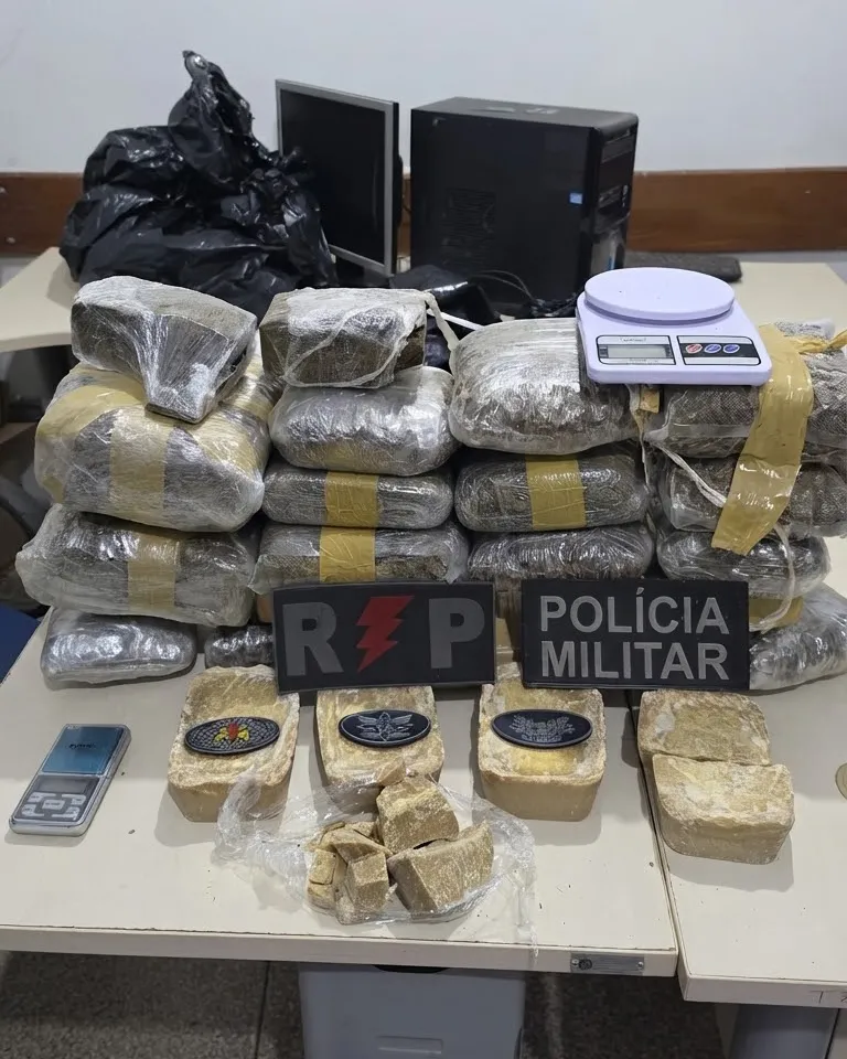 Vídeo: Polícia Militar prende homem ligado a facção criminosa e apreende mais de 16 kg de skank e pasta base de cocaína em Ji-Paraná