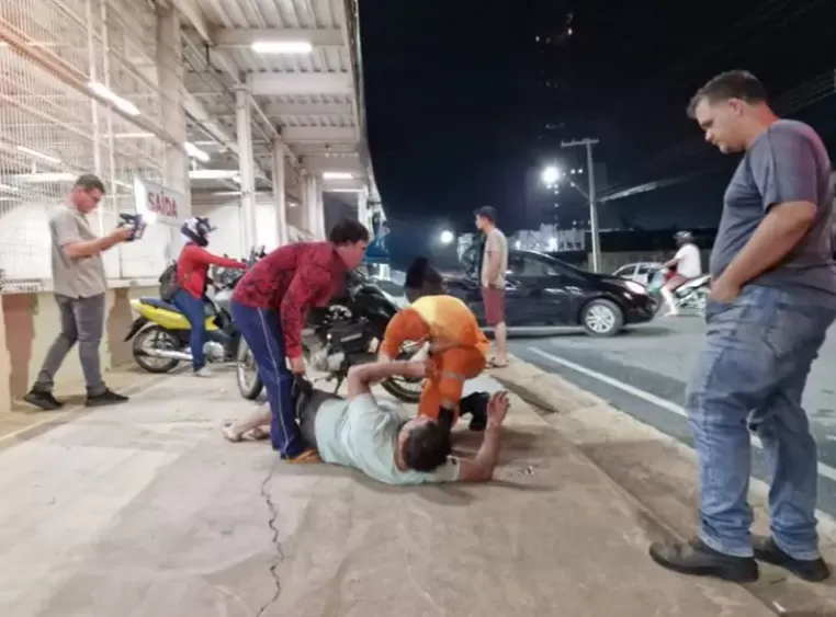 Ji-Paraná: Motociclista Fica Gravemente Ferido em Colisão em Frente ao Shopping IG