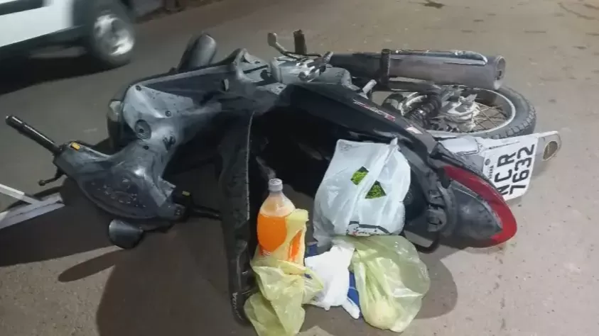 Ji-Paraná: Acidente entre motociclista e ciclista na Avenida Brasil deixa feridos e mobiliza SAMU e PM