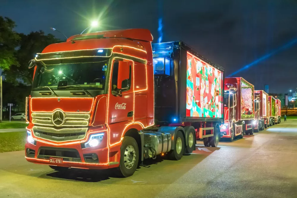 Ji-Paraná Recebe Pela Primeira Vez a Mágica Caravana de Natal da Coca-Cola